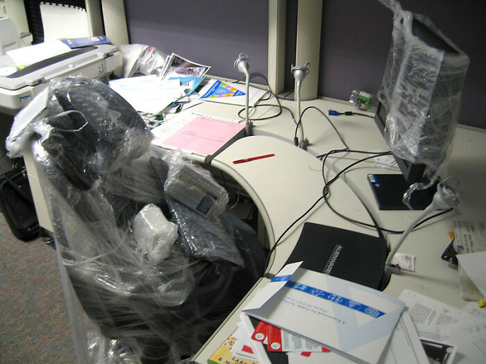 “What's Something That's Considered Normal That Creeps You Out Immediately?” (40 Answers)