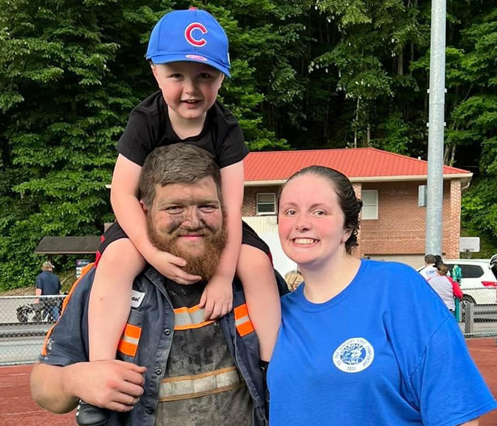 Miner Goes Viral For Rushing To Take His 3-Year-Old Son To His First Basketball Game While Covered In Coal Dust