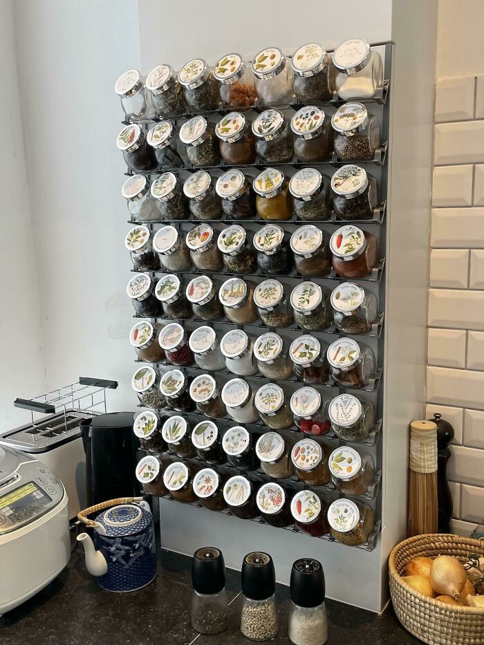 I Designed This Spice Rack Using Old Botanical Books And A 3D Printer!