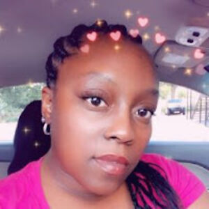 stephanieladawnhennesyplay-cousin avatar