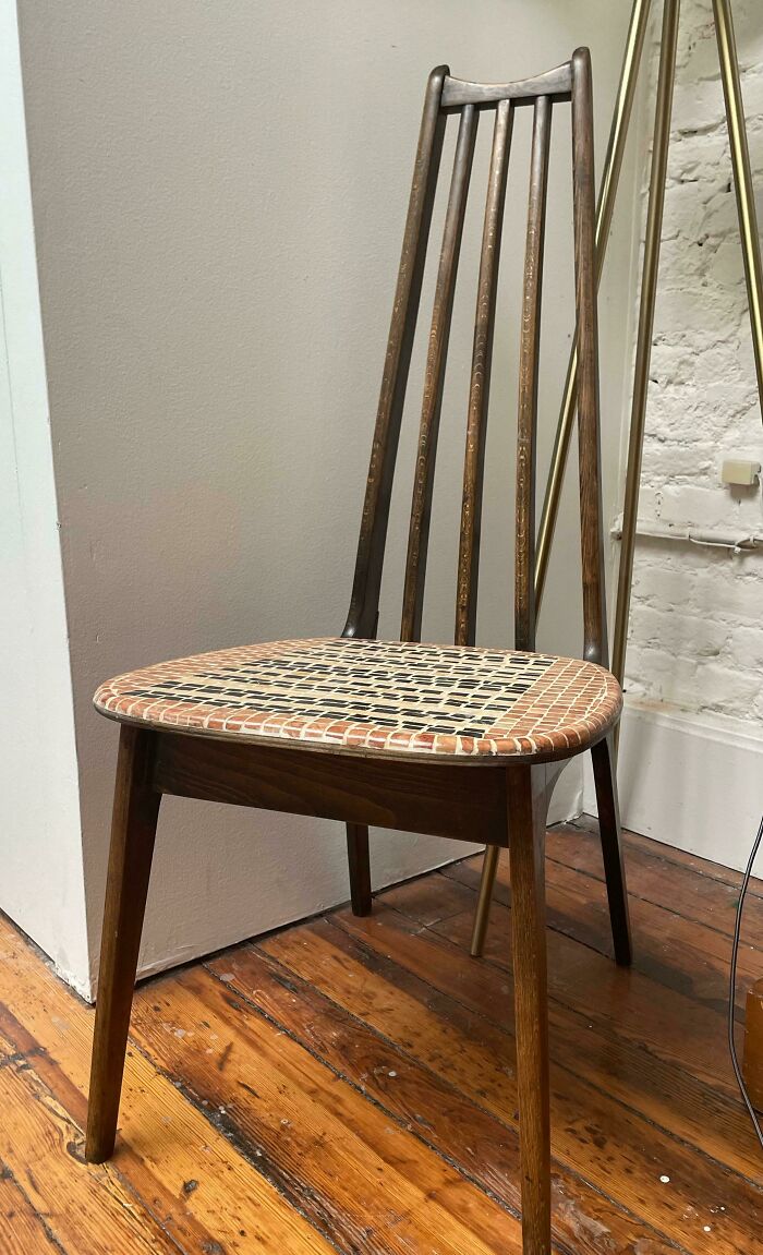 Mid-Century Looking Chair That I Found Out With Someone’s Trash