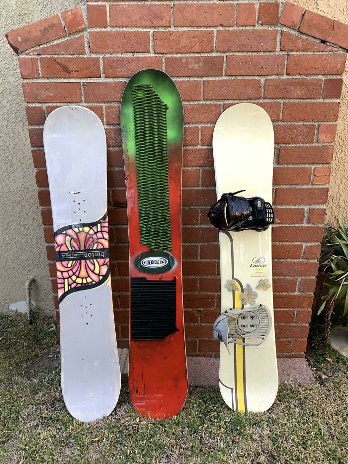 A Week Ago I Was Talking About How I Wished I’d Find A Snowboard In The Trash Because I’m A Broke Beginner Who Always Has To Borrow From Friends