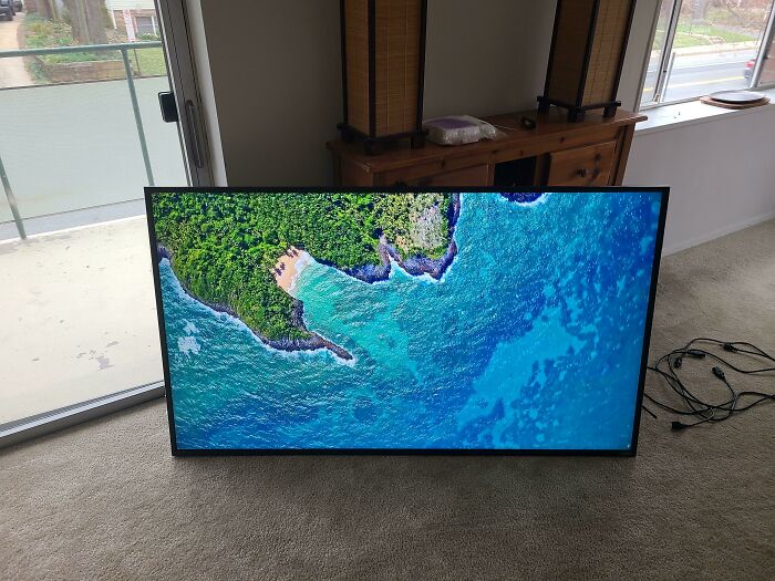 Found A 65" 4k Smart TV On The Curb