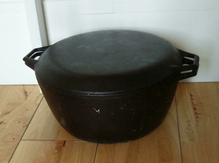 Found This 9 Litre (Roughly 2.3 Gallon) Dutch Oven, Not Even Any Rust. Worth The Back Pain To Get It Home!