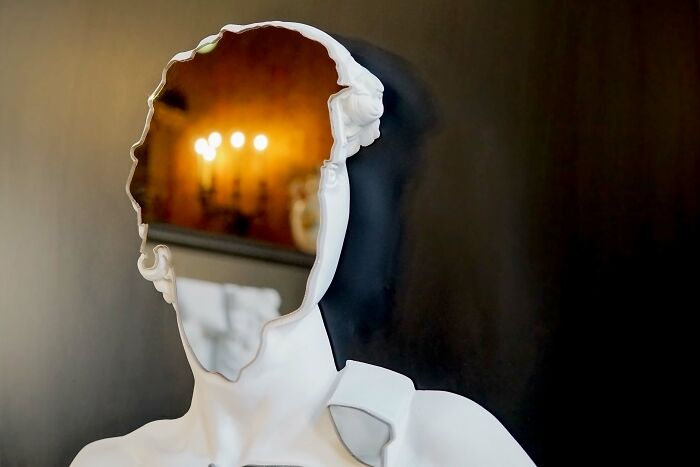 The Expression “Mirror Mirror On The Wall” Suits The “I Classici” Collection (9 Pics) The Expression “Mirror Mirror On The Wall” Suits The “I Classici” Collection (9 Pics)