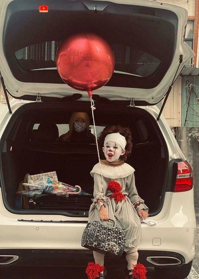 Little Taiwanese Girl Loves To Wear Scary Costumes Every Halloween. Here’s This Year’s Costume