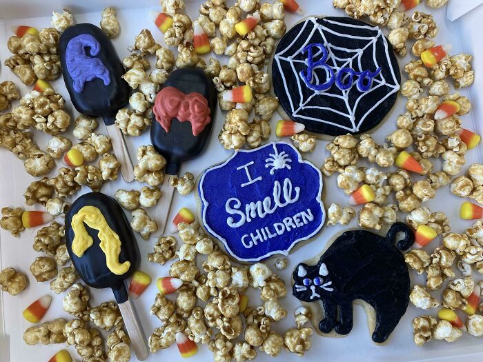 My Wife Is Putting Together Halloween Cookies Boxes, And Wanted To Have A Head Start Before Hocus Pocus 2 Comes Out! She's So Creative And Talented