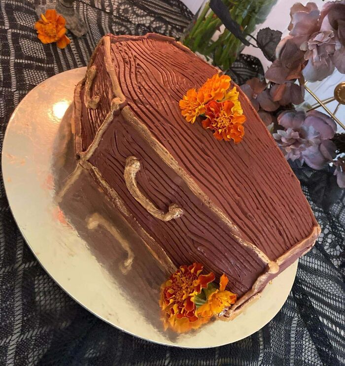 I Threw A Funeral For My Twenties Last Night, And Thought You Might Appreciate The Cake