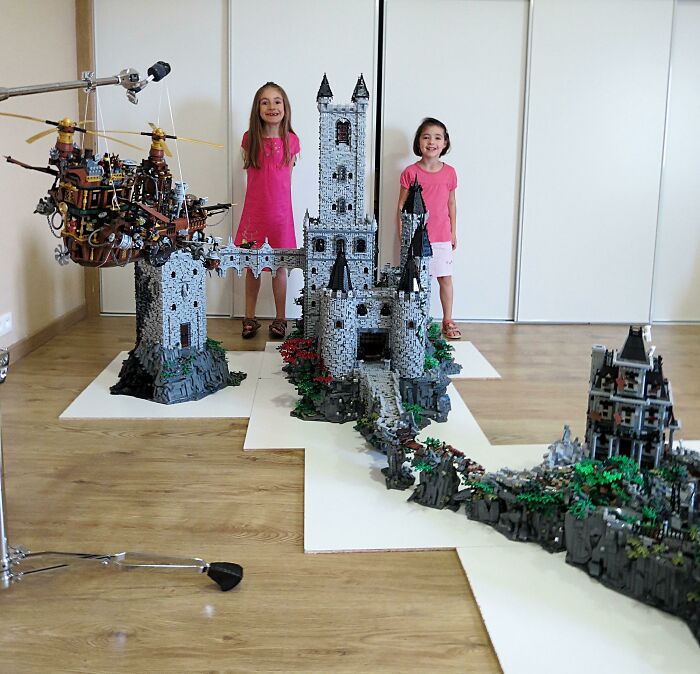 My Vampire Castle And My Daughters