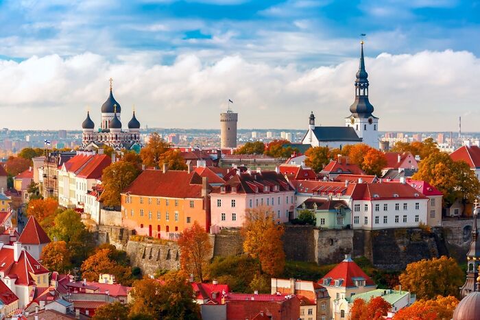 Scenes From Tallin (7 Pics)