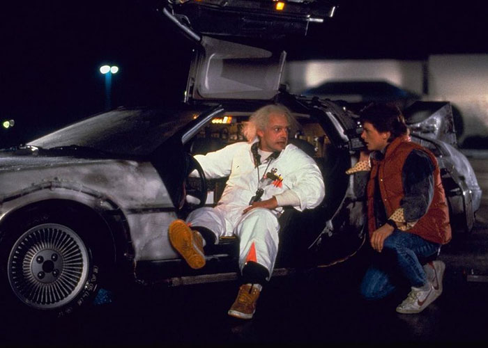 Emotional Reunion Of “Back To The Future” Stars Goes Viral, Touching Millions On The Internet Emotional Reunion Of “Back To The Future” Stars Goes Viral, Touching Millions On The Internet