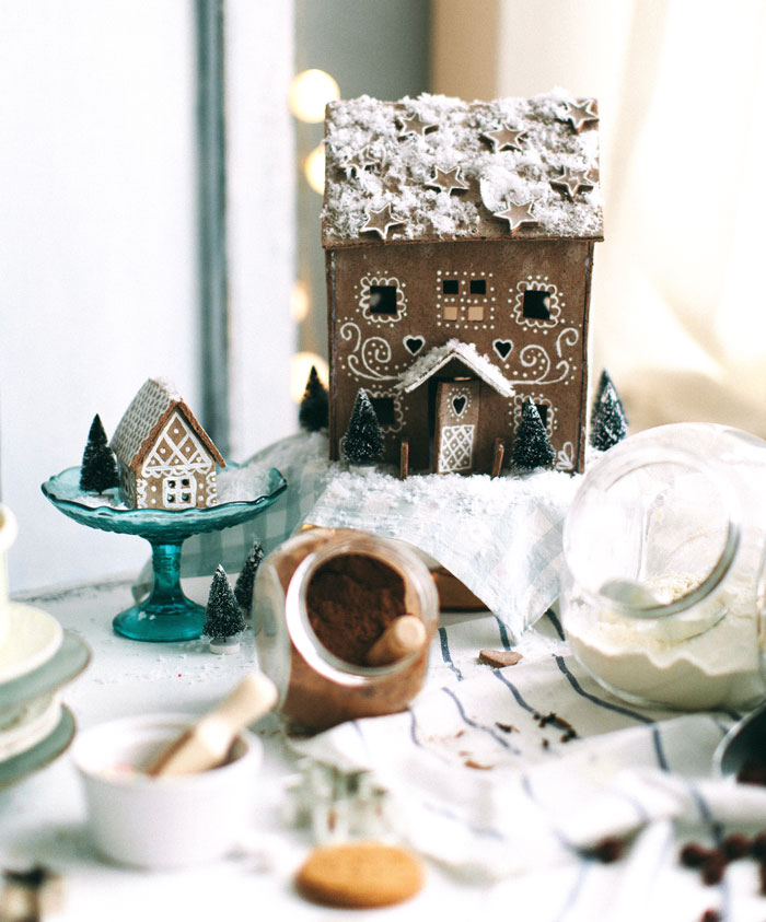 Build A Gingerbread House