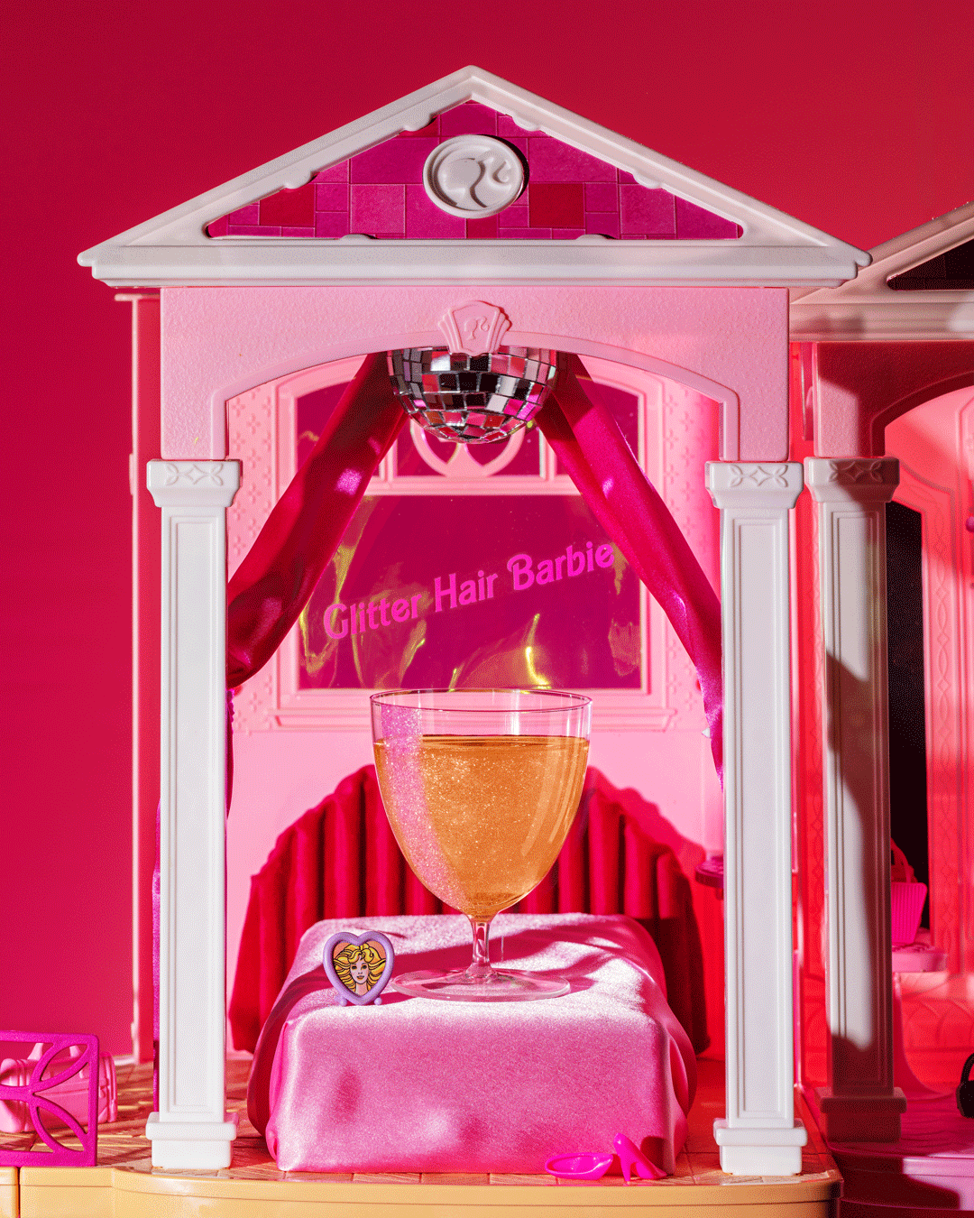 We Turned An Old Barbie Dreamhouse Into A Bar With Themed Barbie Cocktails In Each Room (9 Pics)