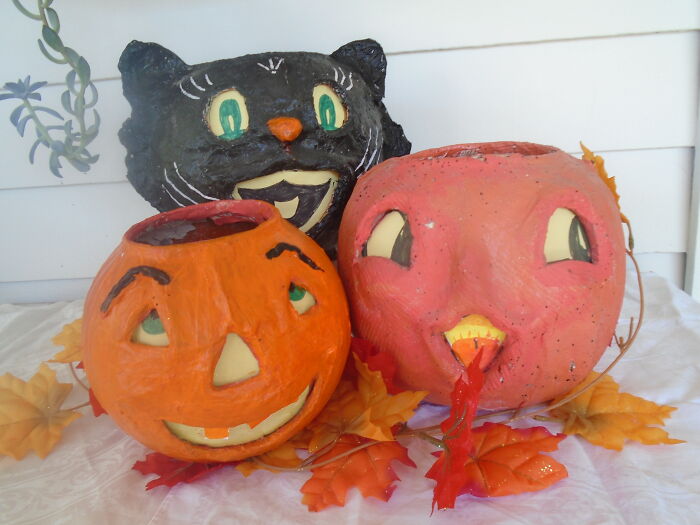 I Made Vintage Pumpkins From Plastic Pumpkins With Paper Mache