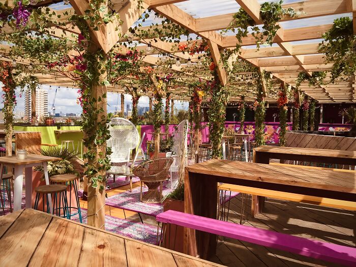 I Took A Space Up-Top And Transformed It Into A Color Pop, Over And Over Again (13 Pics) I Took A Space Up-Top And Transformed It Into A Color Pop, Over And Over Again (13 Pics)