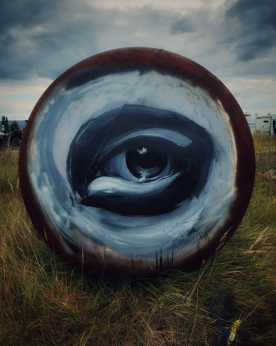 I Started Painting Eyes With Every Migraine, And Here's The Result (9 Pics)