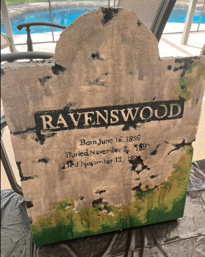Ravenswood Tombstone