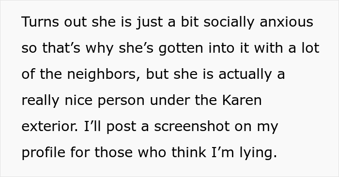 Woman Pranks Her Karen Neighbor By Sending Her A Glitter Bomb For Christmas, Investigating Police Officer Comes Over To Just Laugh About It Woman Pranks Her Karen Neighbor By Sending Her A Glitter Bomb For Christmas, Investigating Police Officer Comes Over To Just Laugh About It