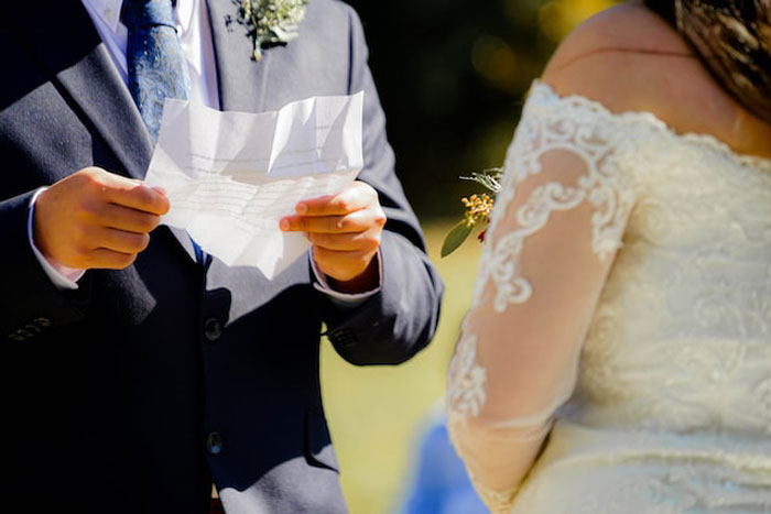 20 Momentos impactantes e inapropiados que la gente presenció en una boda