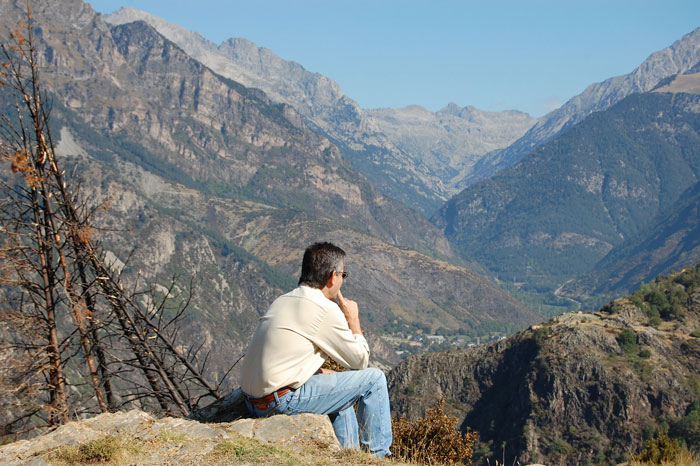 Guy Dupes Military Physical Personnel Into Thinking He Has Heart Issues, Ends Up Not Getting Drafted To War Guy Dupes Military Physical Personnel Into Thinking He Has Heart Issues, Ends Up Not Getting Drafted To War