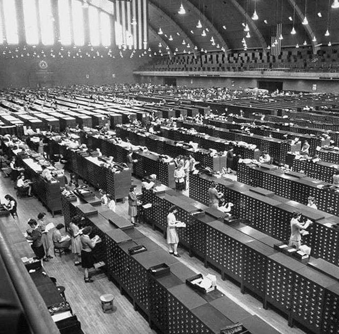 Los archivos de huellas dactilares del FBI, 1944