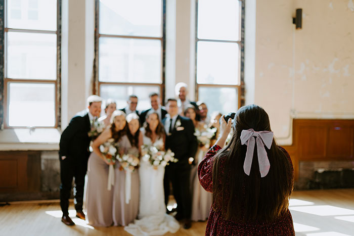 Bride Doesn't Want Her Best Friend In Wedding Photos Because Her "Bump Would Be Too Distracting", She Drops Out Bride Doesn't Want Her Best Friend In Wedding Photos Because Her "Bump Would Be Too Distracting", She Drops Out