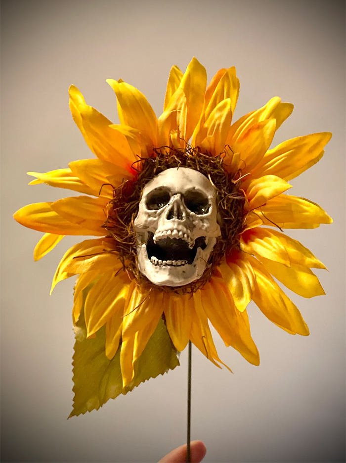 Halloween Sunflower Skull Decor