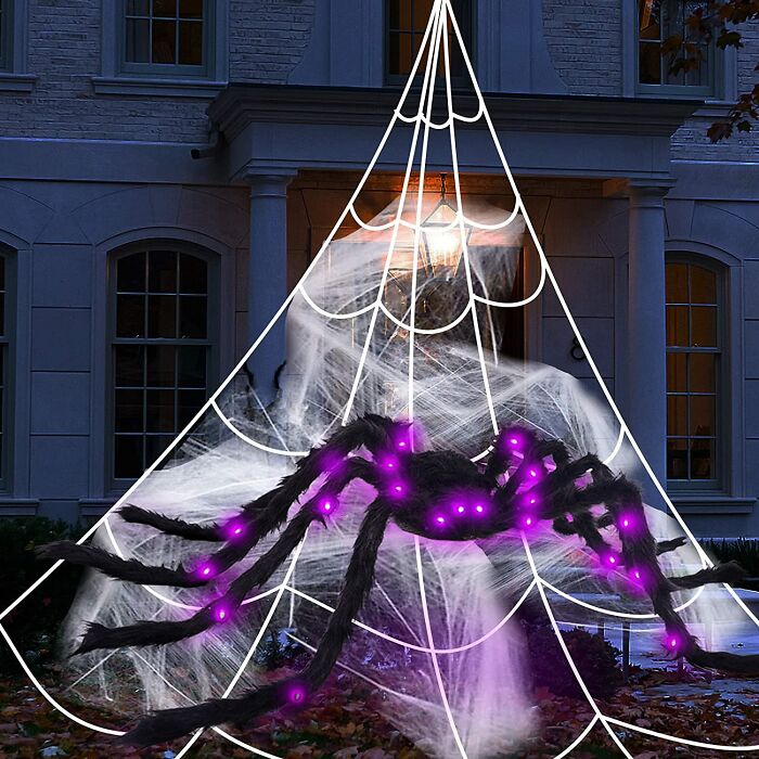 Light-Up Giant Spider + Giant Triangular Spider Web