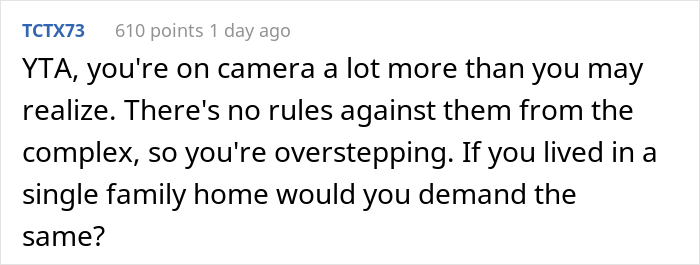 People Drag This Person Who Demanded That Their Neighbor Remove Their Doorbell Camera As It Made Them Feel Uneasy People Drag This Person Who Demanded That Their Neighbor Remove Their Doorbell Camera As It Made Them Feel Uneasy