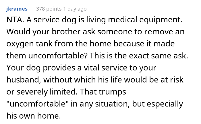 Niece Complains That Service Dog Is Making Her Uncomfortable, Her Aunt Refuses To Get Rid Of It, Starts Family Drama