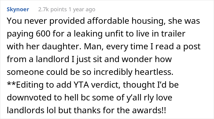 Unpaying Tenant Doesn’t Want To Leave Her Trailer So The Landlord Decides To “Move In” To Make Her Leave Unpaying Tenant Doesn’t Want To Leave Her Trailer So The Landlord Decides To “Move In” To Make Her Leave