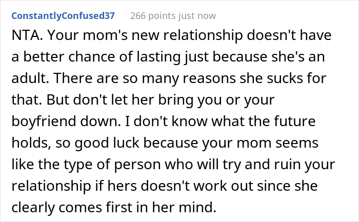 Couple Of 4 Years Find Out Their Parents Are Dating, The Daughter Gets Called A Jerk For Embarrassing Her Mom In Front Of Family Couple Of 4 Years Find Out Their Parents Are Dating, The Daughter Gets Called A Jerk For Embarrassing Her Mom In Front Of Family