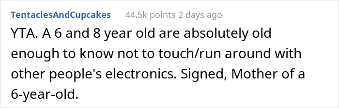 Single Mom Asks If She’s A Jerk For Refusing To Fix Babysitter’s Laptop After Her Kid Broke It Single Mom Asks If She’s A Jerk For Refusing To Fix Babysitter’s Laptop After Her Kid Broke It