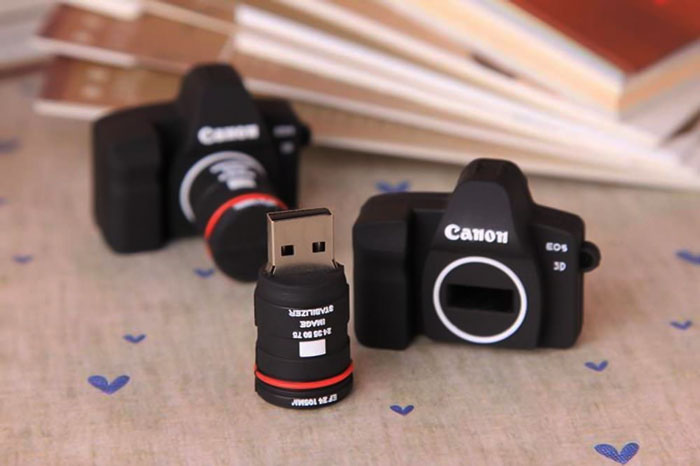 Camera Shaped USB Flash Memory Drive