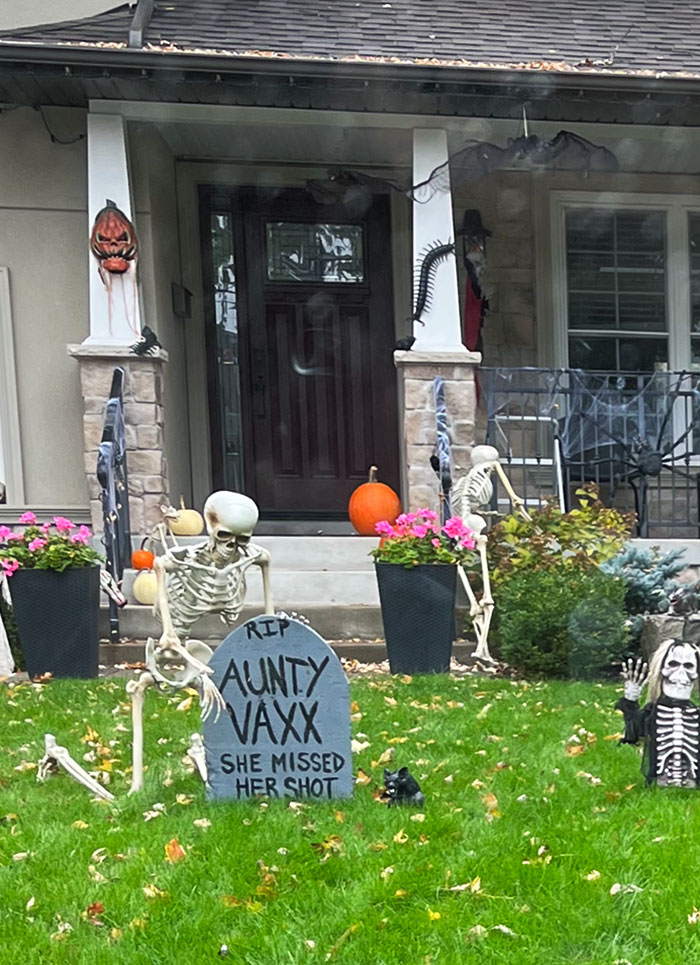 Some Halloween Decorations Spotted In North York