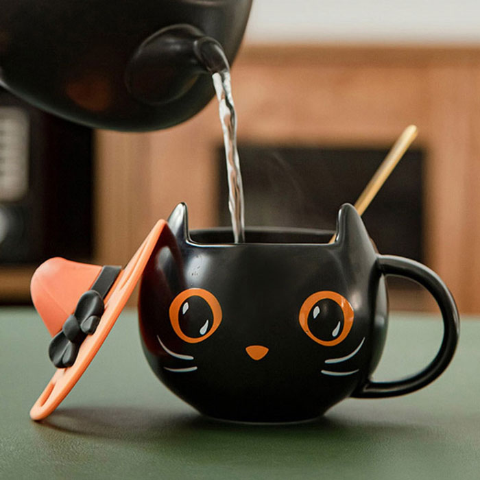 Cute Mysterious Cat Cup