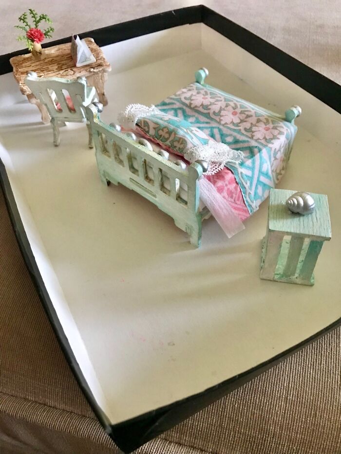 I Created Miniature Beach House Bedroom Furniture (5 Pics)