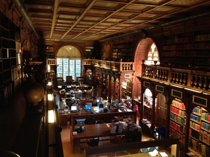 Not A Landscape But A Bookscape. Boolean Library, Oxford