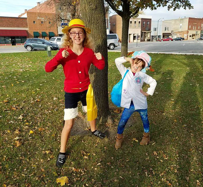 My Kids Went As Luffy And Chopper From "One Piece" One Year For Halloween