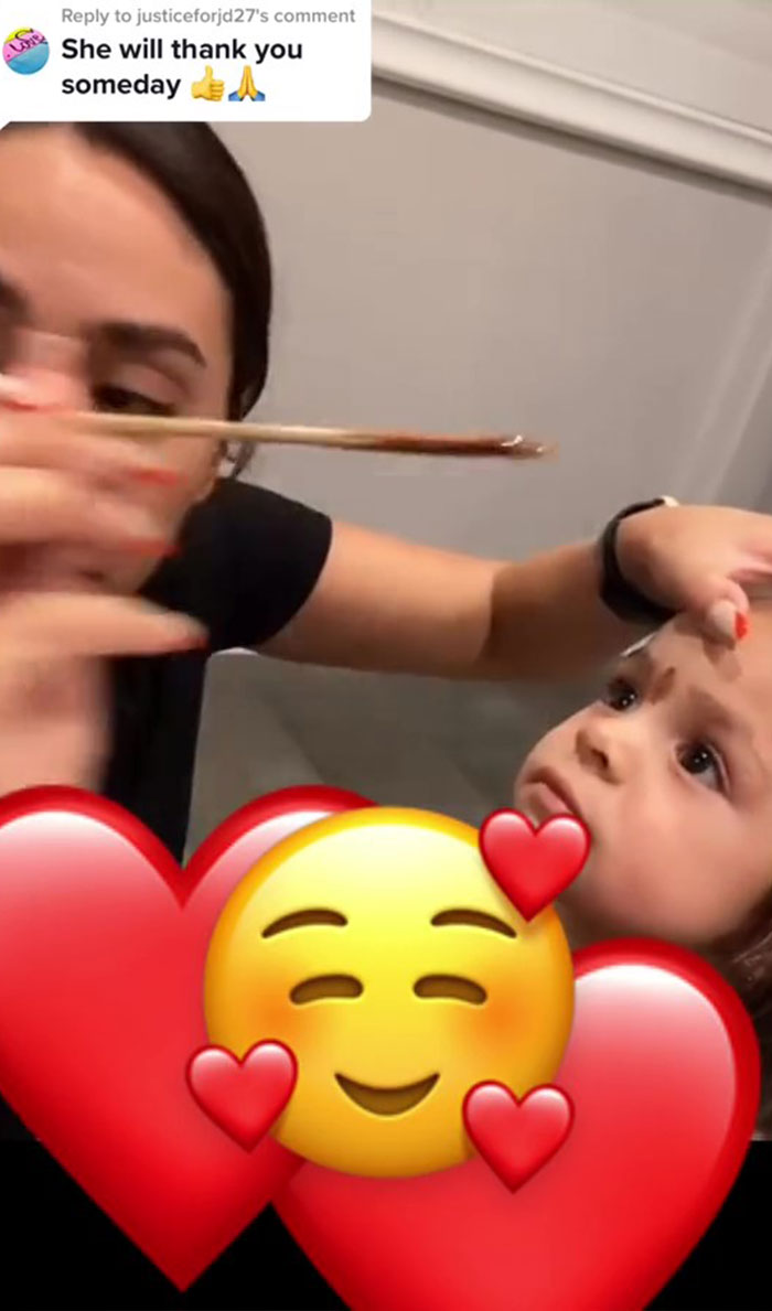 Mom Wants To Prevent Her 3 Y.O. From Being Bullied For Having A Unibrow, Waxes It Mom Wants To Prevent Her 3 Y.O. From Being Bullied For Having A Unibrow, Waxes It