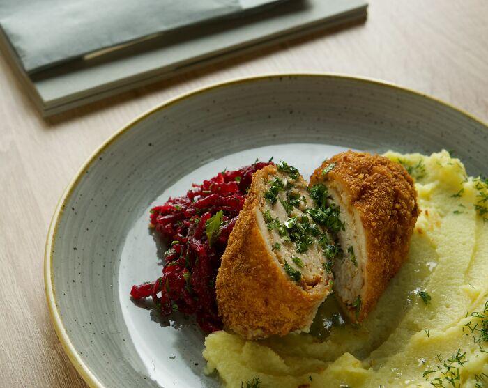 Chicken Kiev Cutlet Meal 
