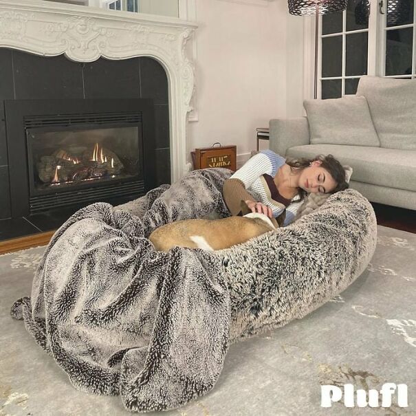 plufl-human-sized-dog-bed_via-weareplufl-instagram-6359696d964a3.jpg