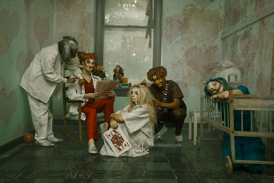 What If Alice Was Really Insane? I Went To An Old Asylum And Created A Photoshoot To Tell A Different Story About Alice And Her "Wonderland" (23 Pics)