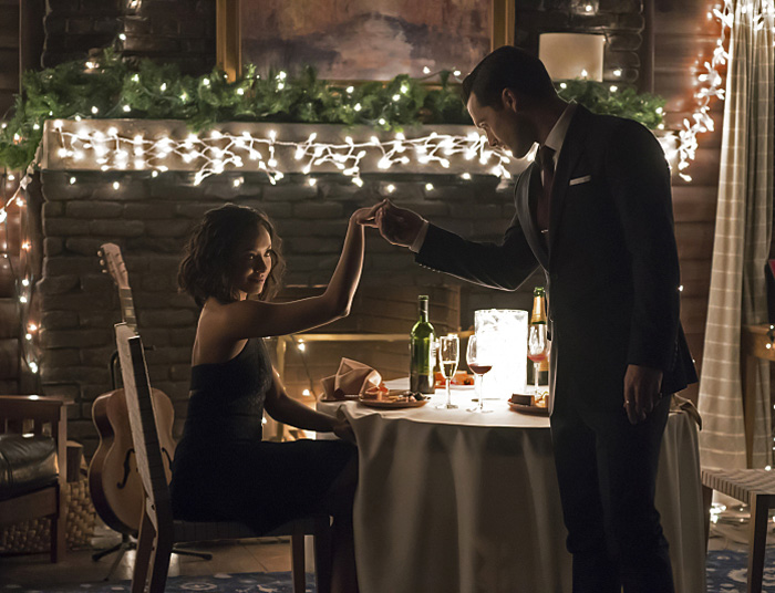 Surprise Your Partner With A Candlelit Dinner