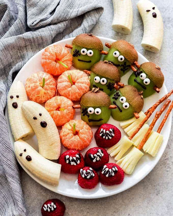 These Easy, Fun, And Healthy Halloween Snacks Are A Perfect Treat Without The Guilt. It Only Takes 10 Minutes To Prepare