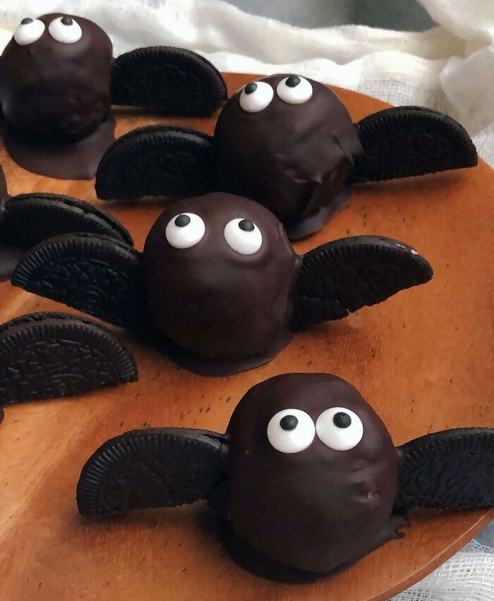 Freaky Peanut Butter Bats. I Love Halloween