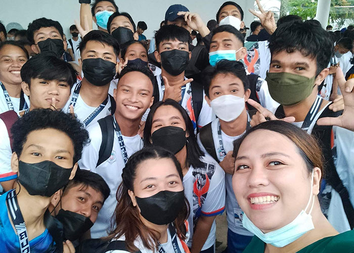 These Students Understood The Assignment When Their Teacher Asked Them To Make Hats To Prevent Them From Cheating During Their Exams These Students Understood The Assignment When Their Teacher Asked Them To Make Hats To Prevent Them From Cheating During Their Exams