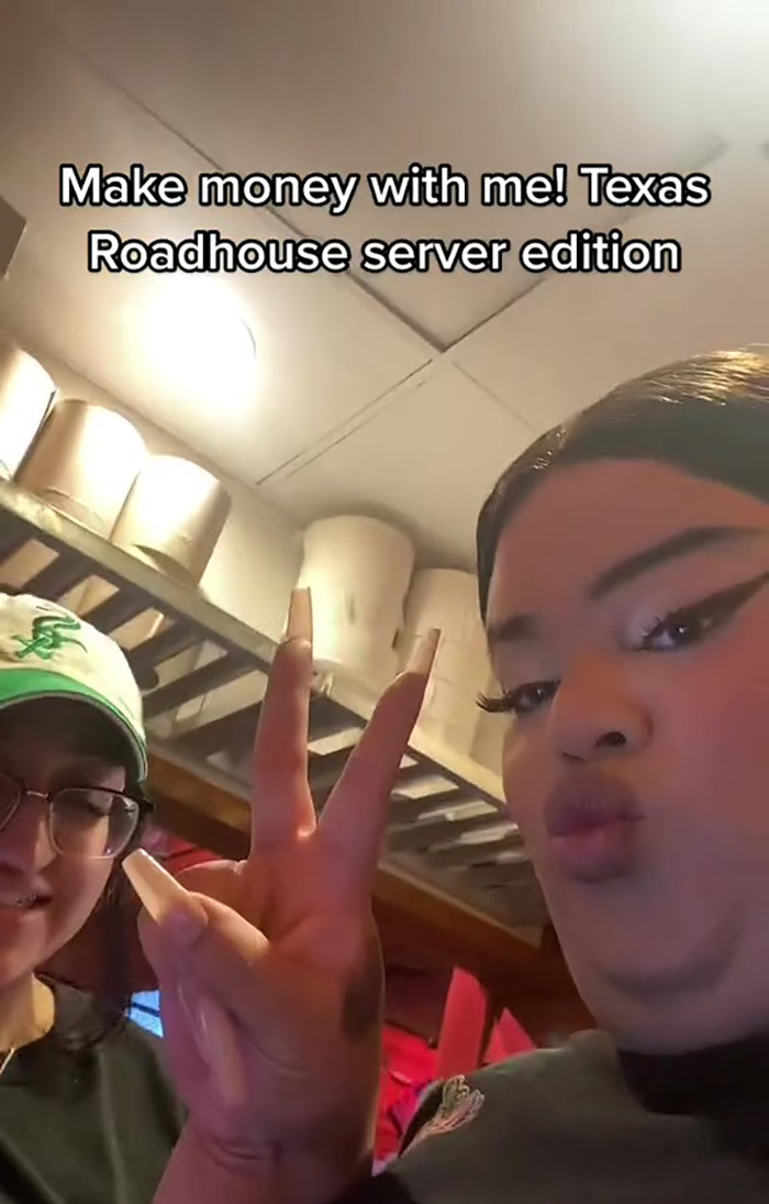 Texas Roadhouse Servers On TikTok Show How Much They Earn From Tips Per Night, And It Starts A Conversation
