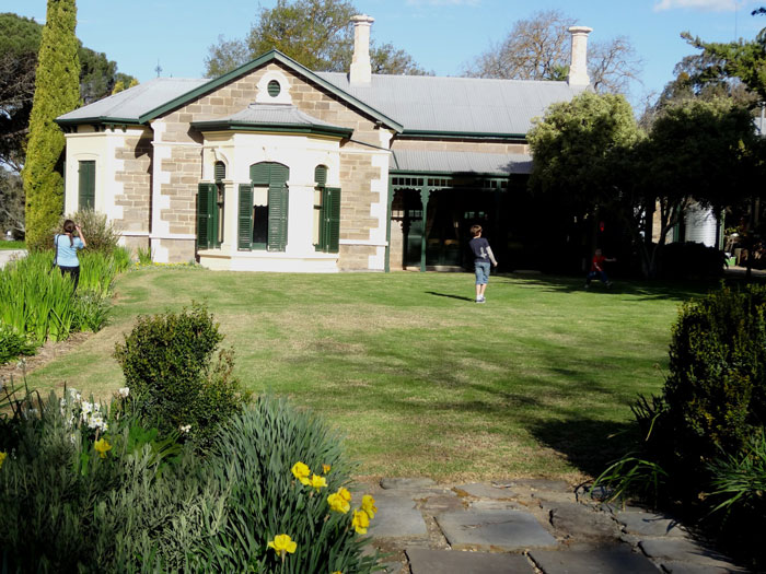 “Even The 16-Year-Old Has A 9 PM Bedtime”: Woman Keeps Criticizing Brother’s Parenting Style While Living In His House, Almost Gets Kicked Out “Even The 16-Year-Old Has A 9 PM Bedtime”: Woman Keeps Criticizing Brother’s Parenting Style While Living In His House, Almost Gets Kicked Out