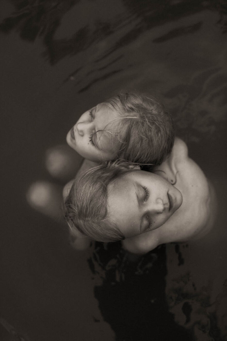 Discover The 10 Images That Won The Independent Photographer’s Open Call Photography Contest, Selected By Molly Roberts Discover The 10 Images That Won The Independent Photographer’s Open Call Photography Contest, Selected By Molly Roberts